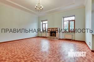 Дом 600м&sup2;, 2-этажный, участок 7 сот.  