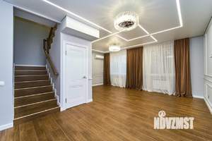 Дом 164м&sup2;, 2-этажный, участок 3 сот.  