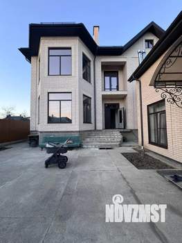 Дом 380м&sup2;, 2-этажный, участок 4 сот.  