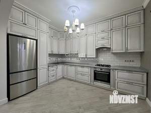 Дом 195м&sup2;, 2-этажный, участок 5 сот.  