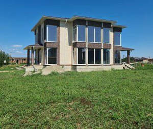 Дом 299м&sup2;, 2-этажный, участок 10 сот.  