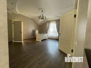 Дом 180м², 2-этажный, участок 4 сот.  