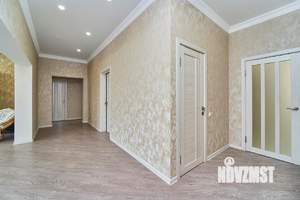 Дом 199м&sup2;, 1-этажный, участок 6 сот.  