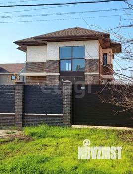 Дом 182м&sup2;, 2-этажный, участок 10 сот.  