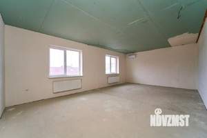 Дом 220м&sup2;, 2-этажный, участок 6 сот.  