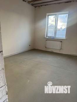 Дом 99м&sup2;, 2-этажный, участок 3 сот.  