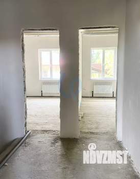 Дом 135м&sup2;, 2-этажный, участок 3 сот.  