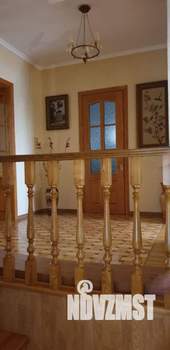 Дом 350м², 2-этажный, участок 7 сот.  