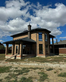 Дом 237м&sup2;, 2-этажный, участок 10 сот.  