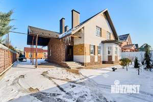 Дом 216м², 2-этажный, участок 10 сот.  