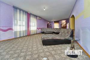 Дом 270м&sup2;, 2-этажный, участок 8 сот.  