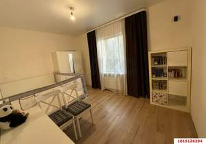 Дом 240м&sup2;, 2-этажный, участок 4 сот.  