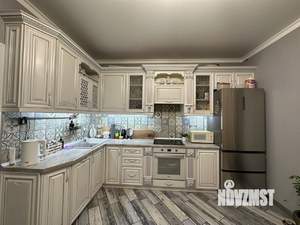 Дом 98м&sup2;, 2-этажный, участок 3 сот.  