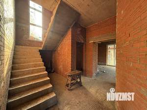 Дом 160м&sup2;, 2-этажный, участок 6 сот.  