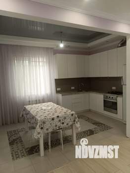 Дом 163м&sup2;, 2-этажный, участок 6 сот.  