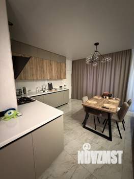 Дом 100м&sup2;, 1-этажный, участок 6 сот.  