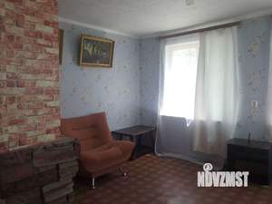 Дом 40м&sup2;, 2-этажный, участок 4 сот.  