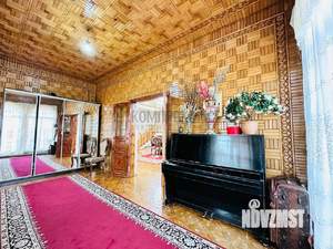 Дом 340м², 2-этажный, участок 6 сот.  