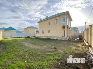 Дом 207м&sup2;, 2-этажный, участок 6 сот.  