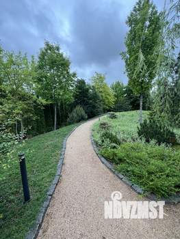 Дом 1230м&sup2;, 1-этажный, участок 85 сот.  