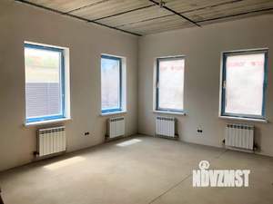 Дом 247м&sup2;, 2-этажный, участок 4 сот.  