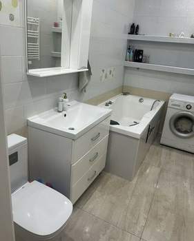 Дом 120м&sup2;, 3-этажный, участок 10 сот.  