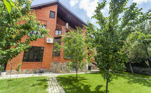 Дом 380м&sup2;, 3-этажный, участок 6 сот.  