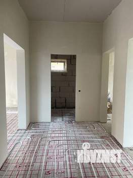 Дом 80м&sup2;, 1-этажный, участок 6 сот.  