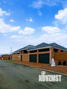 Дом 258м&sup2;, 2-этажный, участок 10 сот.  