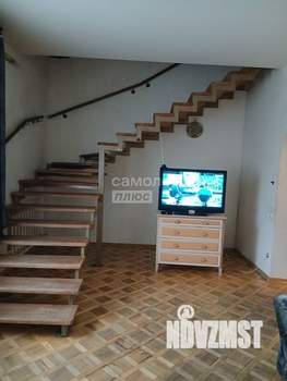 Дом 200м&sup2;, 2-этажный, участок 5 сот.  