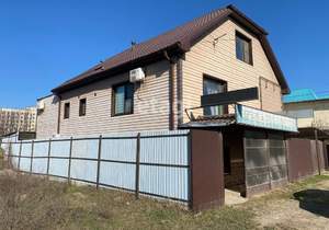 Дом 249м², 3-этажный, участок 5 сот.  