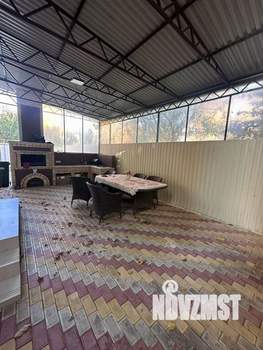 Дом 190м&sup2;, 2-этажный, участок 4 сот.  