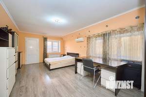 Дом 130м&sup2;, 2-этажный, участок 3 сот.  