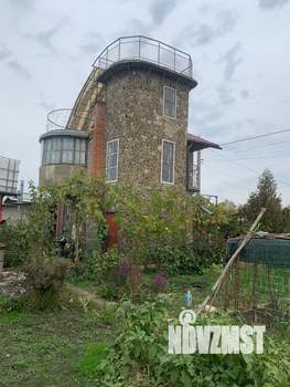 Дом 42м&sup2;, 3-этажный, участок 6 сот.  