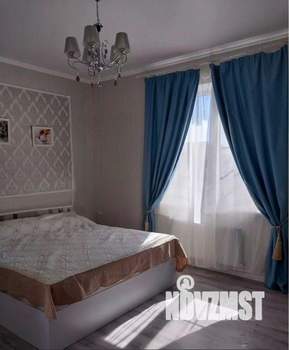 Дом 160м&sup2;, 2-этажный, участок 4 сот.  