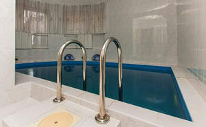 Дом 515м&sup2;, 2-этажный, участок 8 сот.  