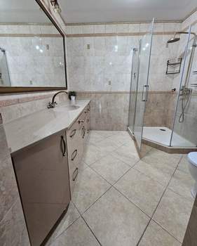 Дом 200м², 2-этажный, участок 6 сот.  