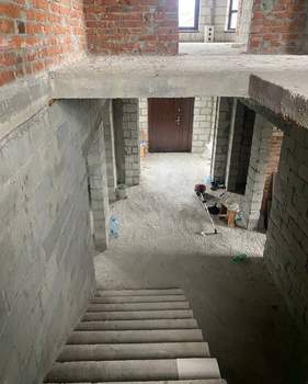 Дом 198м&sup2;, 2-этажный, участок 4 сот.  