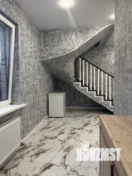 Дом 139м&sup2;, 2-этажный, участок 4 сот.  