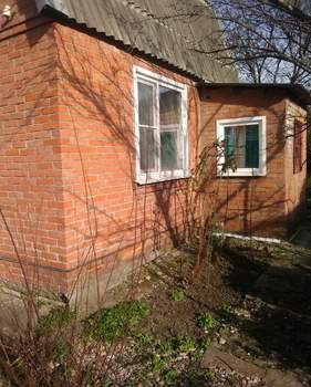 Дом 39м&sup2;, 2-этажный, участок 4 сот.  