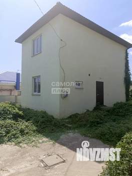 Дом 101м&sup2;, 2-этажный, участок 4 сот.  