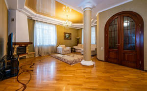 Дом 198м&sup2;, 2-этажный, участок 6 сот.  