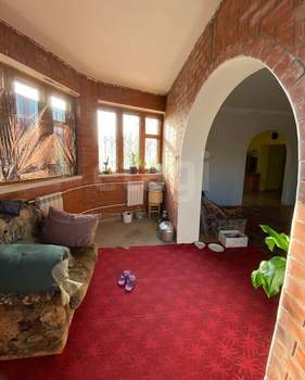 Дом 278м&sup2;, 2-этажный, участок 8 сот.  