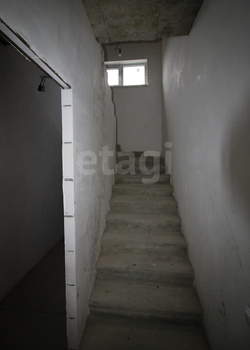 Дом 187м&sup2;, 2-этажный, участок 4 сот.  