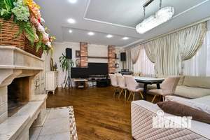 Дом 314м&sup2;, 2-этажный, участок 8 сот.  