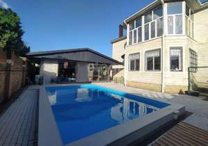 Дом 326м&sup2;, 2-этажный, участок 12 сот.  