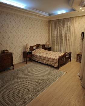 Дом 393м&sup2;, 2-этажный, участок 5 сот.  