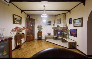 Дом 374м&sup2;, 3-этажный, участок 4 сот.  