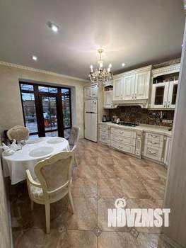 Дом 120м&sup2;, 2-этажный, участок 4 сот.  