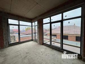 Дом 230м&sup2;, 2-этажный, участок 6 сот.  